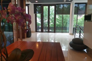 3.5 storey Bungalow For Sale @ Country Heights, Damansara, Kuala Lumpur