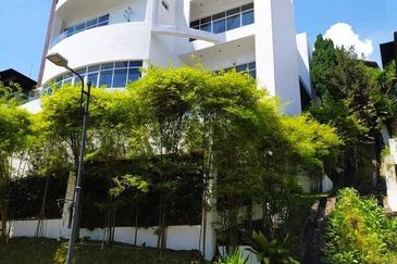 3.5 Storey Bungalow For Sale @ Country Heights, Damansara, Kuala Lumpur