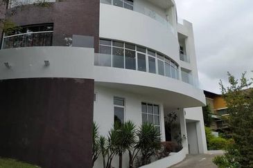 3.5 Storey Bungalow For Sale @ Country Heights, Damansara, Kuala Lumpur