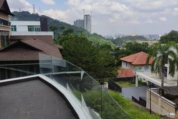 3.5 Storey Bungalow For Sale @ Country Heights, Damansara, Kuala Lumpur