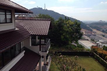 3.5 storey Bungalow for Sale @ Country Heights Damansara, Kuala Lumpur