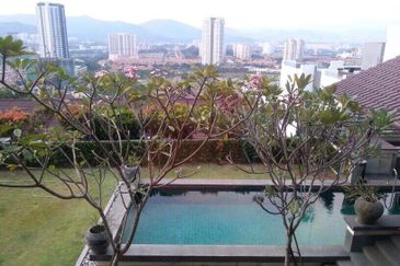 3.5 storey Bungalow for Sale @ Country Heights Damansara, Kuala Lumpur