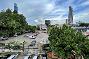 4-Storey Shop Lot Facing Main Road For Sale @ Pudu, Kuala Lumpur