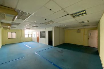 Wisma Zelan(Number One Business Centre)