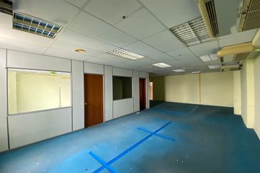 Wisma Zelan(Number One Business Centre)