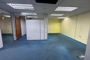 Wisma Zelan(Number One Business Centre)