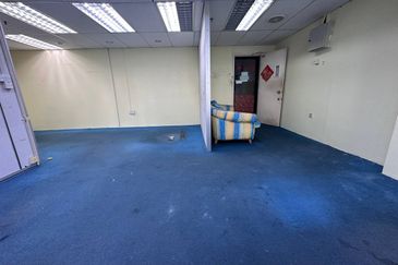 Wisma Zelan(Number One Business Centre)