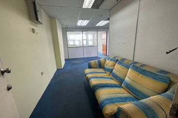 Wisma Zelan(Number One Business Centre)