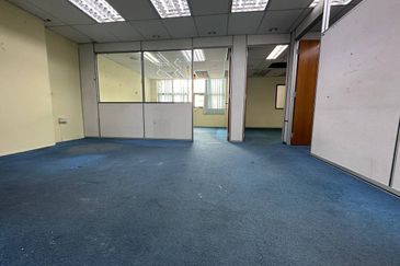 Wisma Zelan(Number One Business Centre)