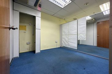 Wisma Zelan(Number One Business Centre)