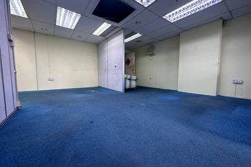 Wisma Zelan(Number One Business Centre)