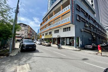 2 Storey Shop Lot Facing Main Road For Sale @ Pudu, Kuala Lumpur