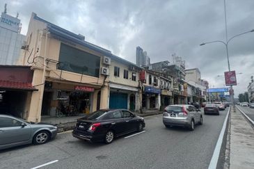 1.5 Storey Shop For Sale @ Pudu, Kuala Lumpur