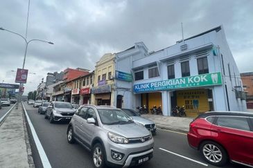 1.5 Storey Shop For Sale @ Pudu, Kuala Lumpur