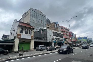 1.5 Storey Shop For Sale @ Pudu, Kuala Lumpur