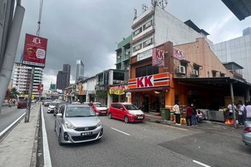 1.5 Storey Shop For Sale @ Pudu, Kuala Lumpur
