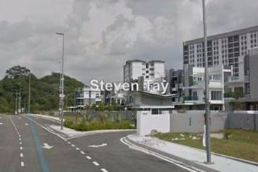 Bandar Tun Hussein Onn