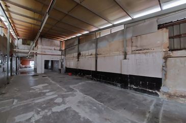 1.5 Storey Shop for Sale Jalan Pudu