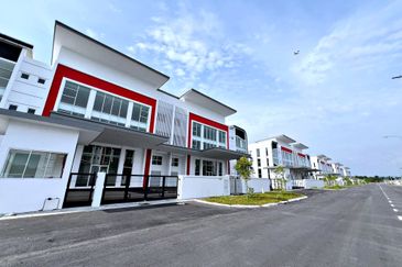 Suria Industrial Park (SIP)