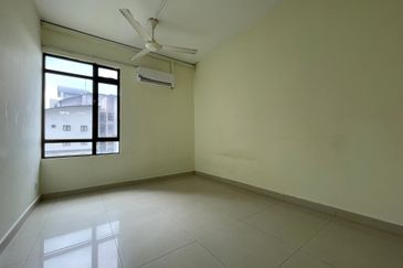 Royal Domain Sri Putramas II