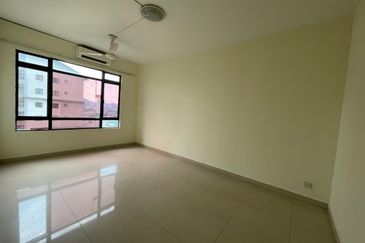 Royal Domain Sri Putramas II