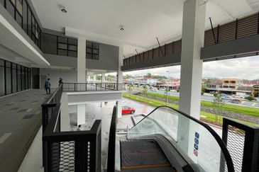 The Netizen, Bandar Tun Hussein Onn