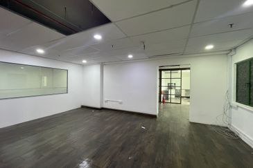 Wisma Zelan(Number One Business Centre)