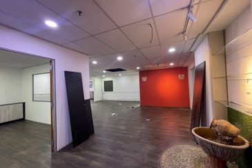 Wisma Zelan(Number One Business Centre)