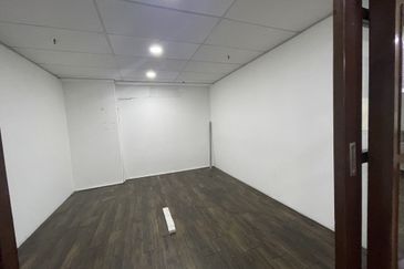 Wisma Zelan(Number One Business Centre)