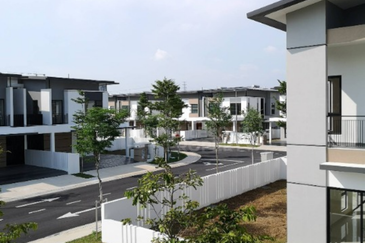 Bandar Tropicana Aman