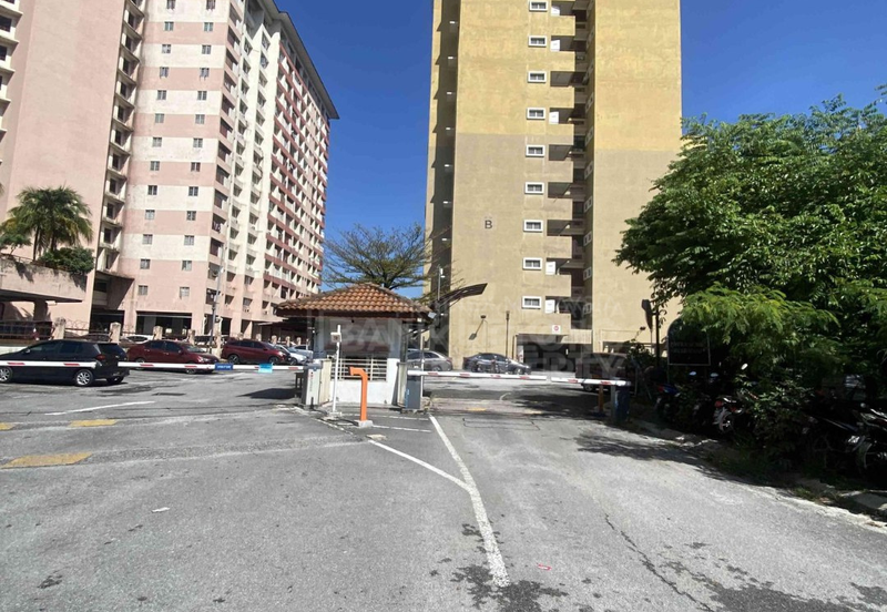Putra Suria Residency Apartment