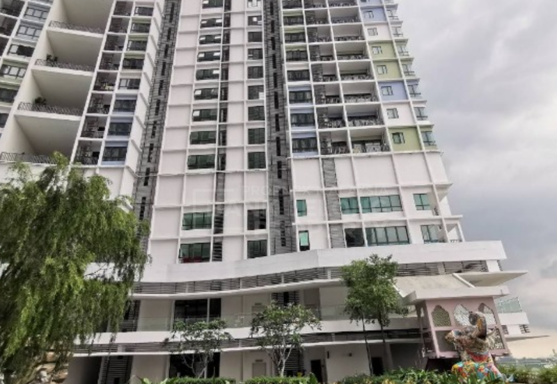 I Residence @ I City