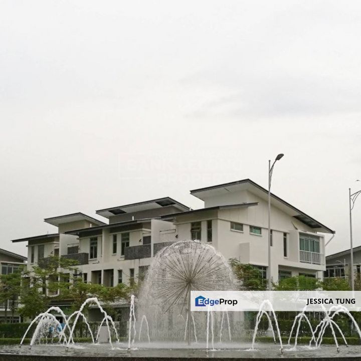 No.2A, Jalan Barat 4, D’Island Residence, 47130 Puchong, Selangor, Selangor, Puchong