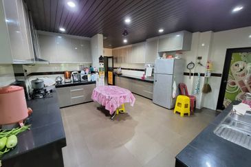 Canal Gardens, Kota Kemuning