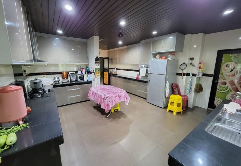 Canal Gardens, Kota Kemuning