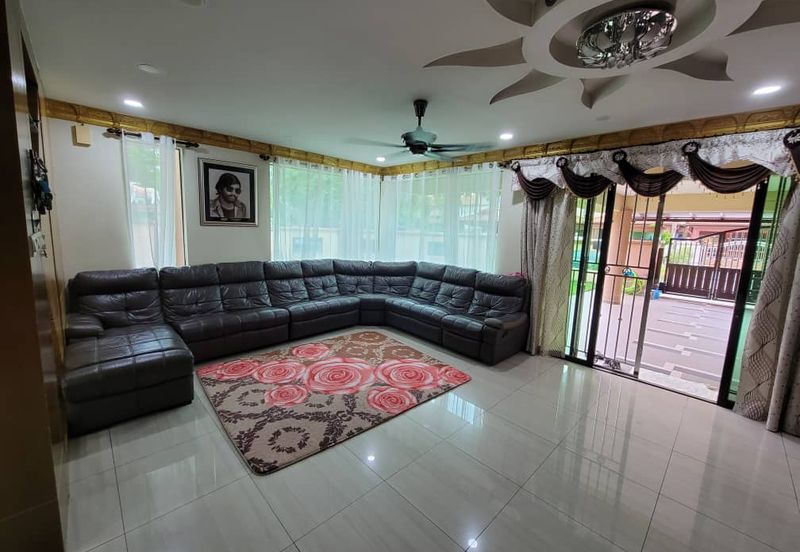 Canal Gardens, Kota Kemuning