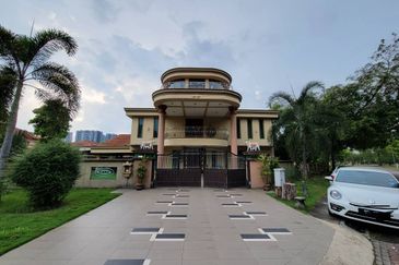 Canal Gardens, Kota Kemuning