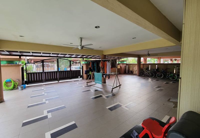 Canal Gardens, Kota Kemuning