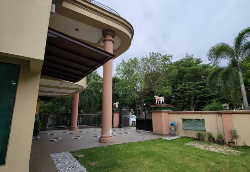 Canal Gardens, Kota Kemuning