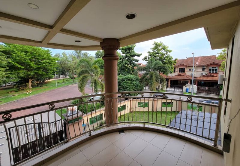 Canal Gardens, Kota Kemuning