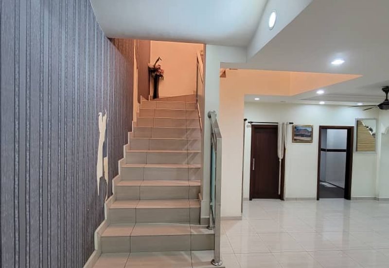 Canal Gardens, Kota Kemuning