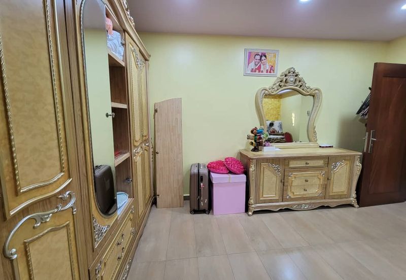 Canal Gardens, Kota Kemuning