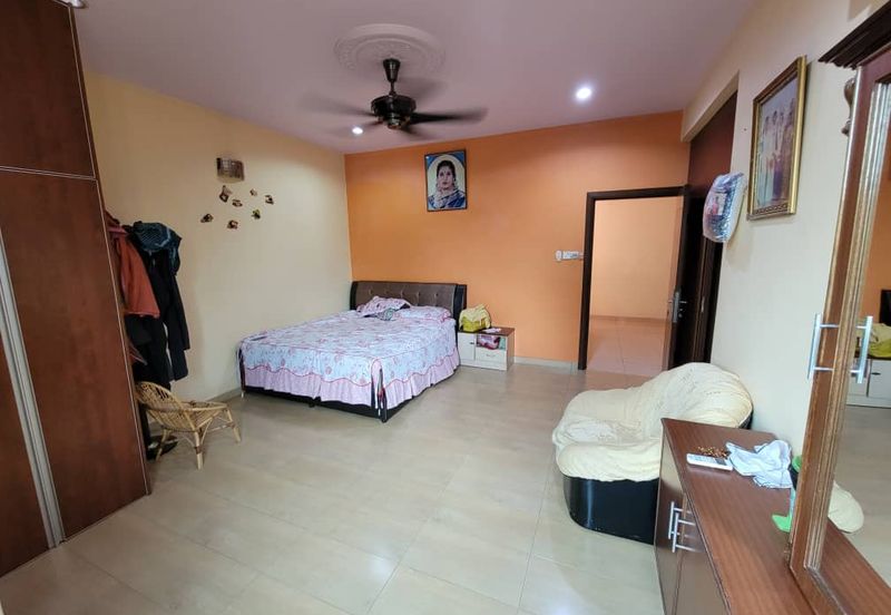 Canal Gardens, Kota Kemuning