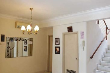 Perdana View Condominium