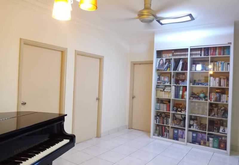 Perdana View Condominium