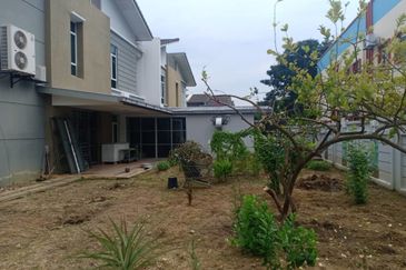 Kemuning Greenhills Semi Detached Corner House Kota Kemuning for sale gated and guarded community 