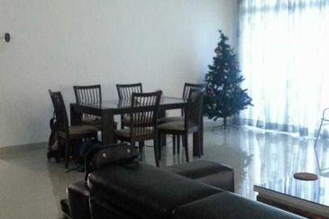 Jalan Kemuning Damai 32/147