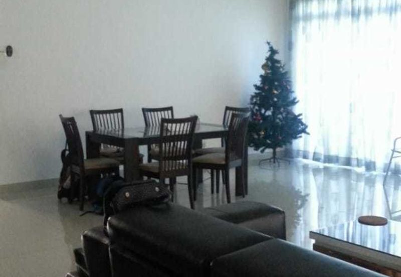 Jalan Kemuning Damai 32/147