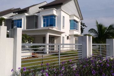 Jalan Kemuning Damai 32/147