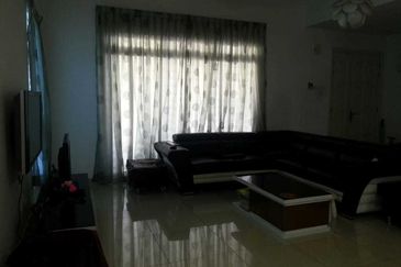 Jalan Kemuning Damai 32/147